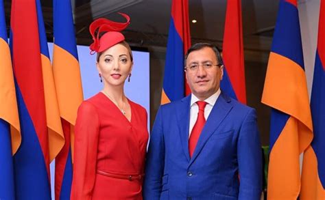 Տիգրան Արզաքանցյանն ու Նատալյա Ռոտենբերգը պաշտոնապես ամուսնալուծվել են
